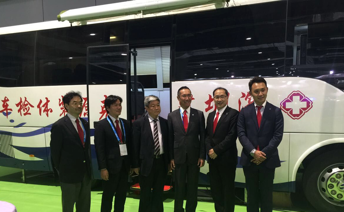 體檢車,醫(yī)療車,第75CMEF,體檢車生產商,體檢車品牌,骨密度儀,雙能X射線骨密度儀,骨密度儀品牌,骨密度儀廠家,骨密度檢測儀,骨密度測量儀,雙能骨密度儀,骨密度儀價格,骨密度儀展會,醫(yī)療車品牌,醫(yī)療車廠家,雙能骨密度儀價格,CMEF參展商